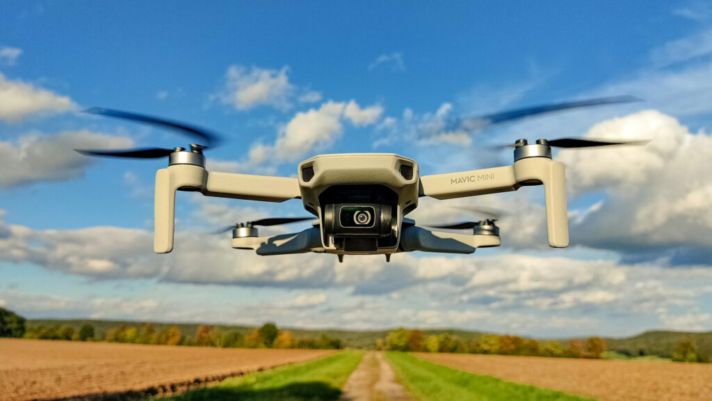 Aerial Video Drone 4K hovering