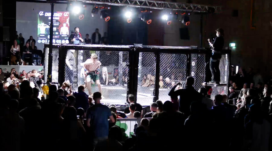 MMA-cage-fight-timelapse