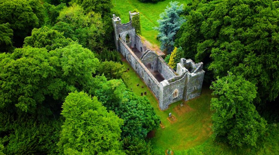 abandoned-church-in-trees