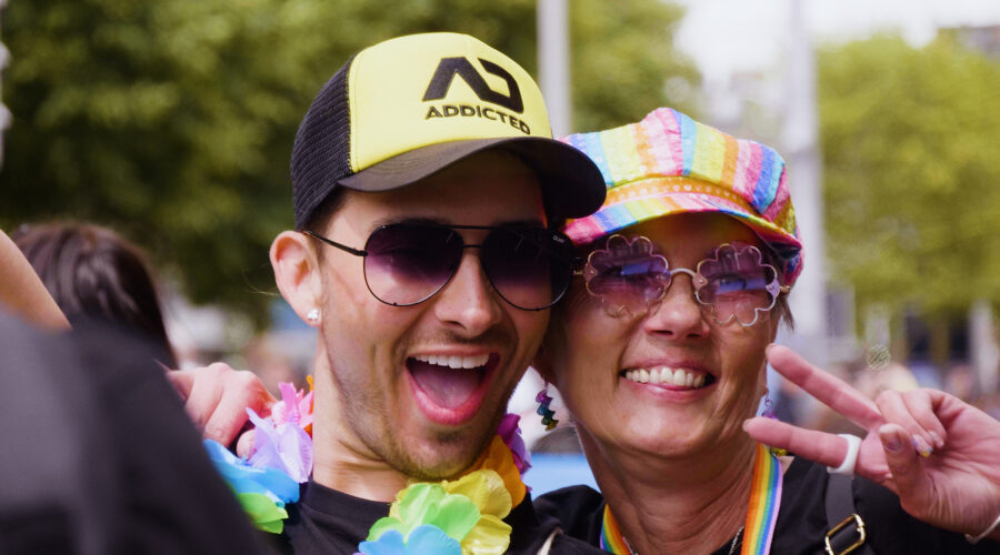 people-smiling-with-hats