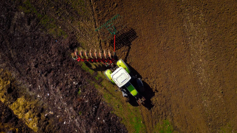 tractor-ploughing